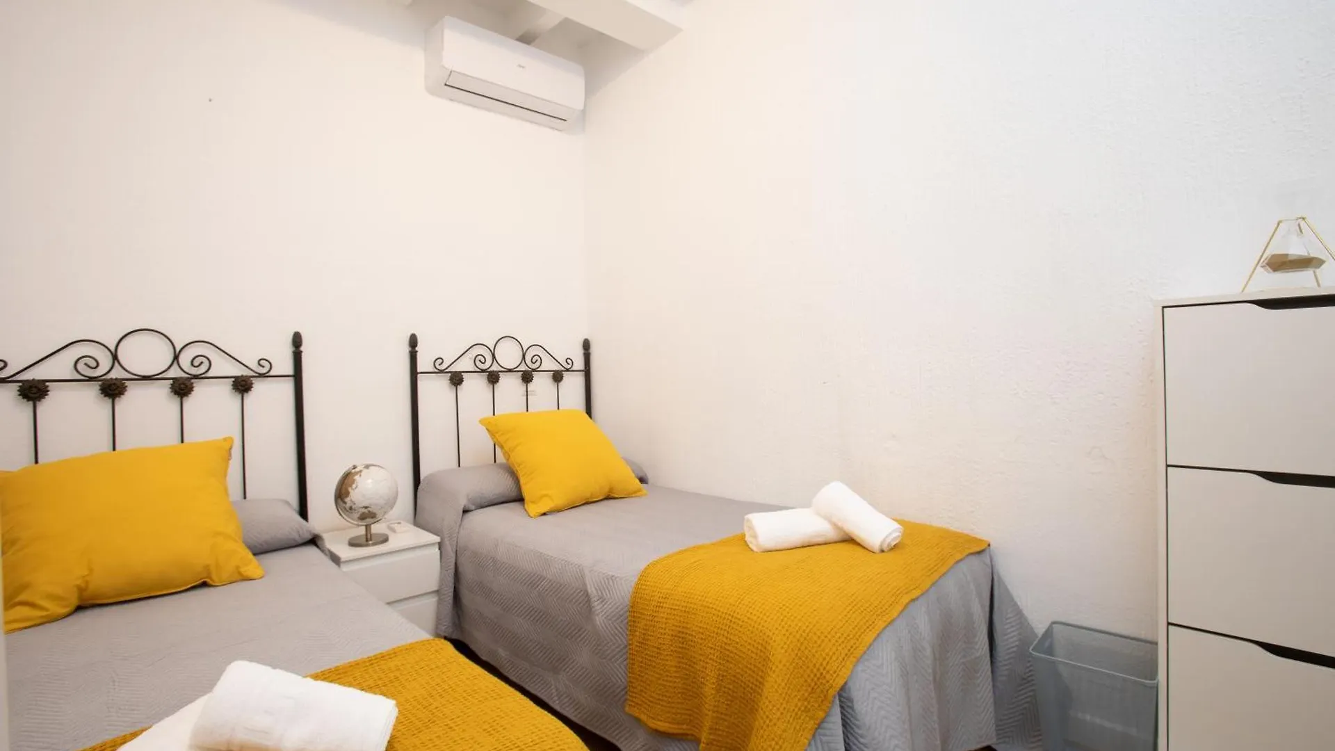 Boutique Rooms Playa Burriana Нерха 0*,  Испания