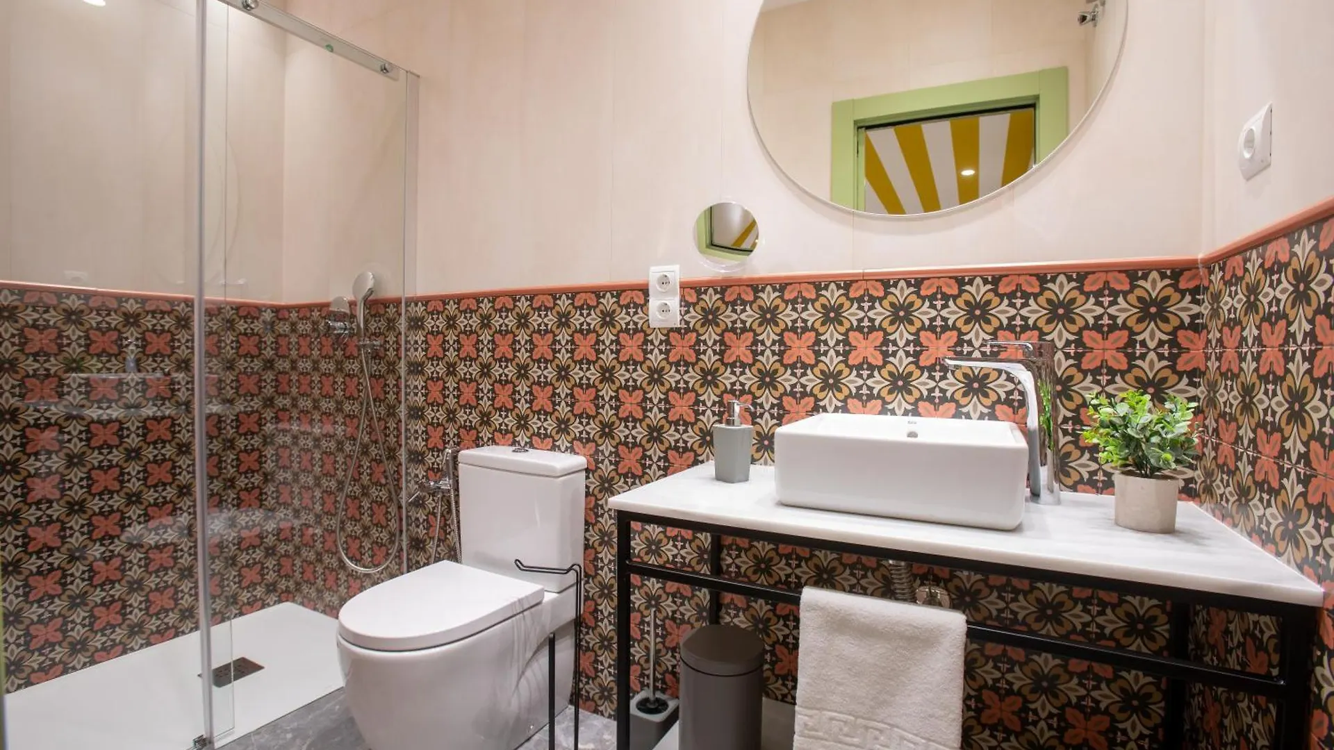 Boutique Rooms Playa Burriana Нерха Гостевой дом